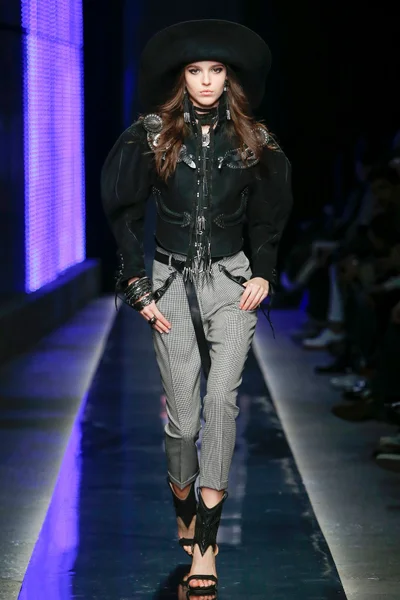 Look 14